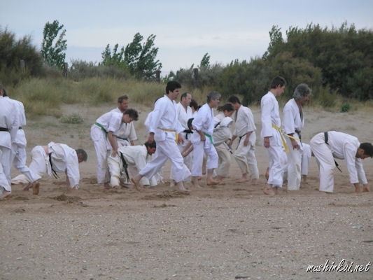 Une journée de stage KARATE SHOTOKAÏ à SERIGNAN-PLAGE (2007)