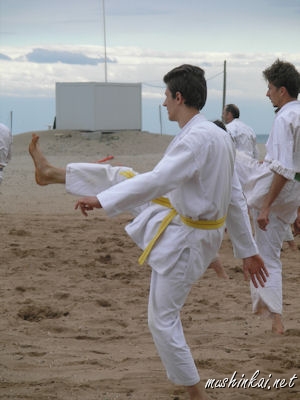 Une journée de stage KARATE SHOTOKAÏ à SERIGNAN-PLAGE (2007)