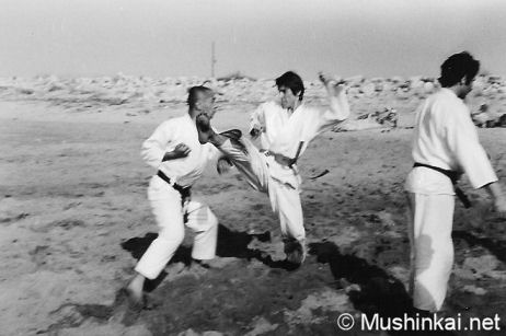 Pierre-Jean Boyer en kumité avec Michel Hsu à Sérignan-Plage(1971)